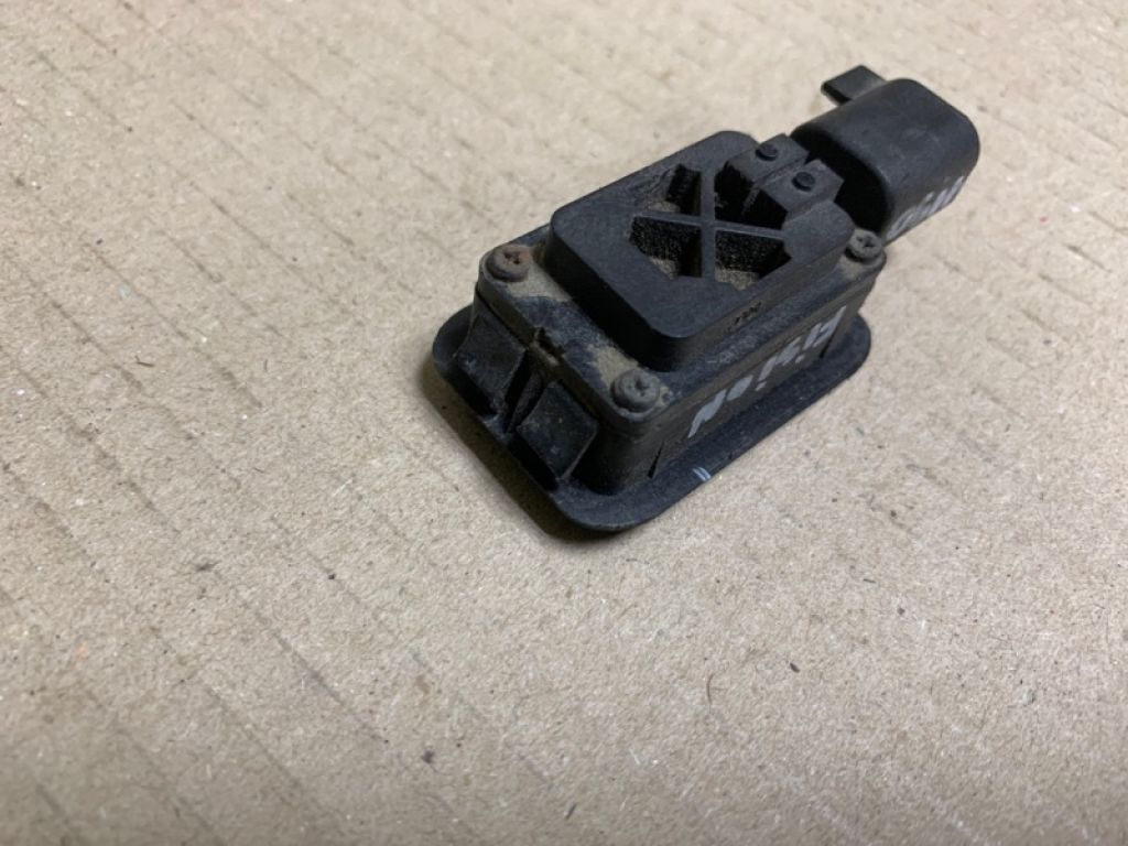 1L2Z-14018-AC | Кнопка открывания багажника наружная FORD FUSION 14- - Фото 4