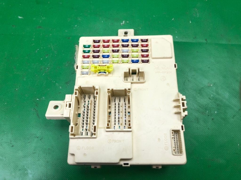 91950-3S052 | Блок запобіжників салон HYUNDAI SONATA YF 10-14