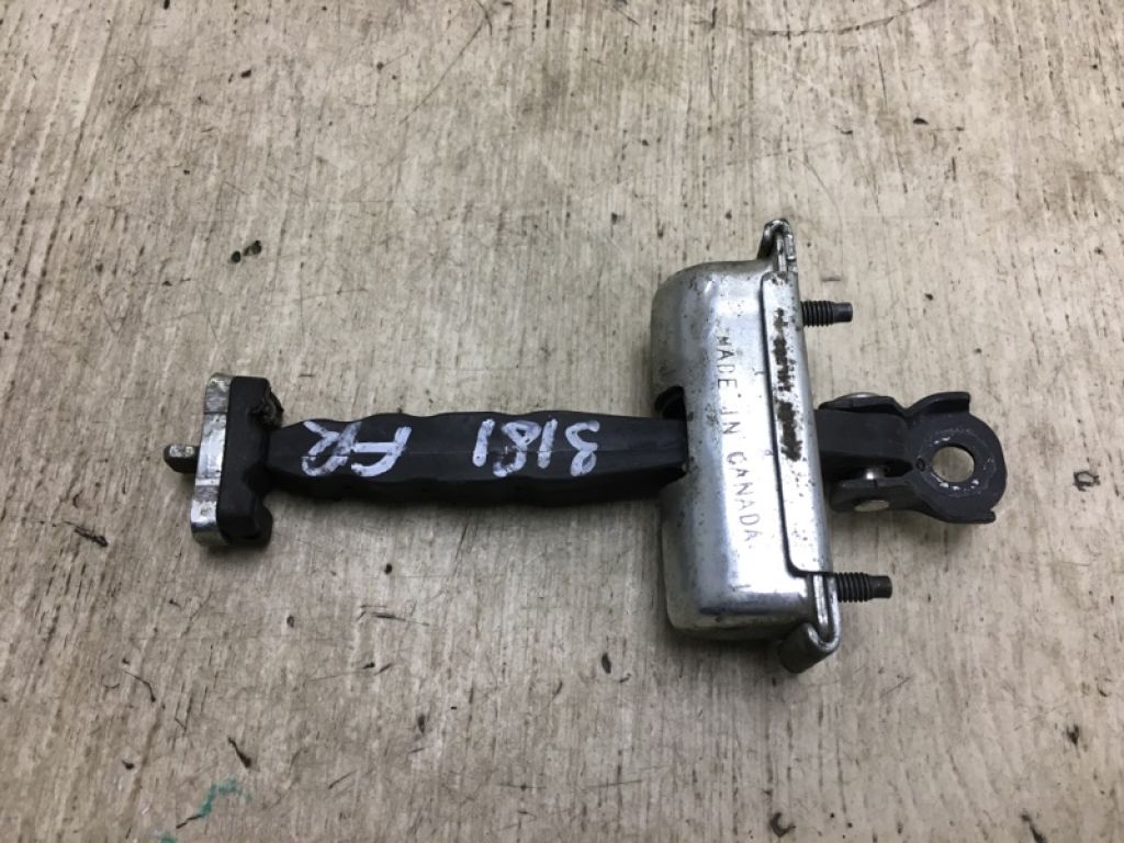 68082442AE | Ограничитель двери передн. прав. DODGE DART 12-16