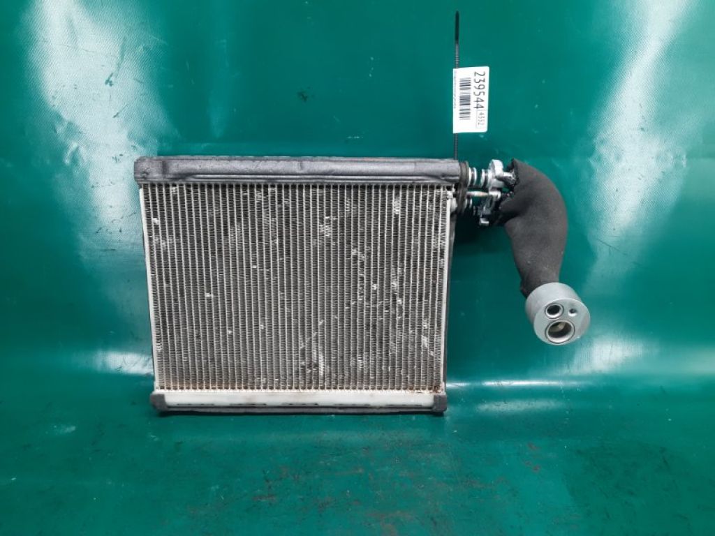 88501-3A160 | Випарник кондиціонера LEXUS GS350 GS300 05-11 - Фото 3