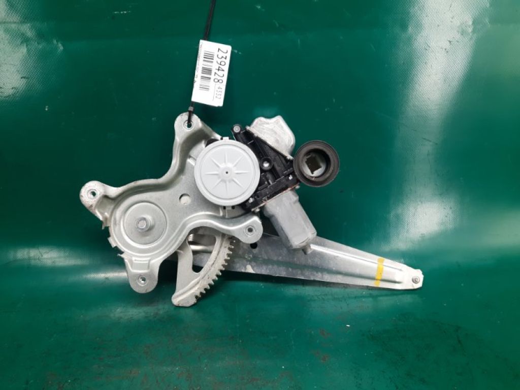 69804-22200 | Стеклоподъемник задн. лев. LEXUS GS350 GS300 05-11