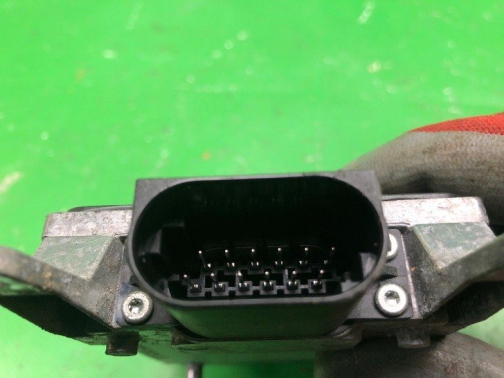 95821-3Q000 | Датчик слепых зон прав. HYUNDAI SONATA YF 10-14 - Фото 4