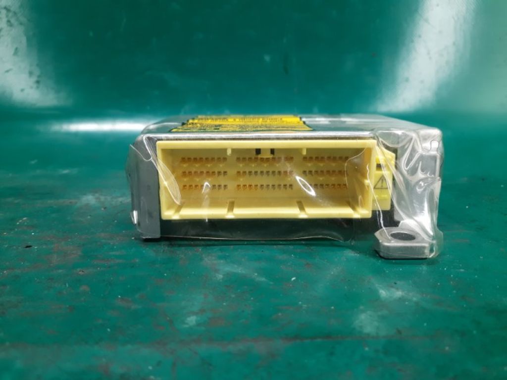 89170-30680 | Блок управления AIRBAG LEXUS GS350 GS300 05-11 - Фото 3