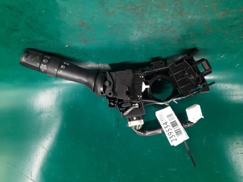 84140-48210 | Підрульовий перемикач лів. LEXUS GS350 GS300 05-11