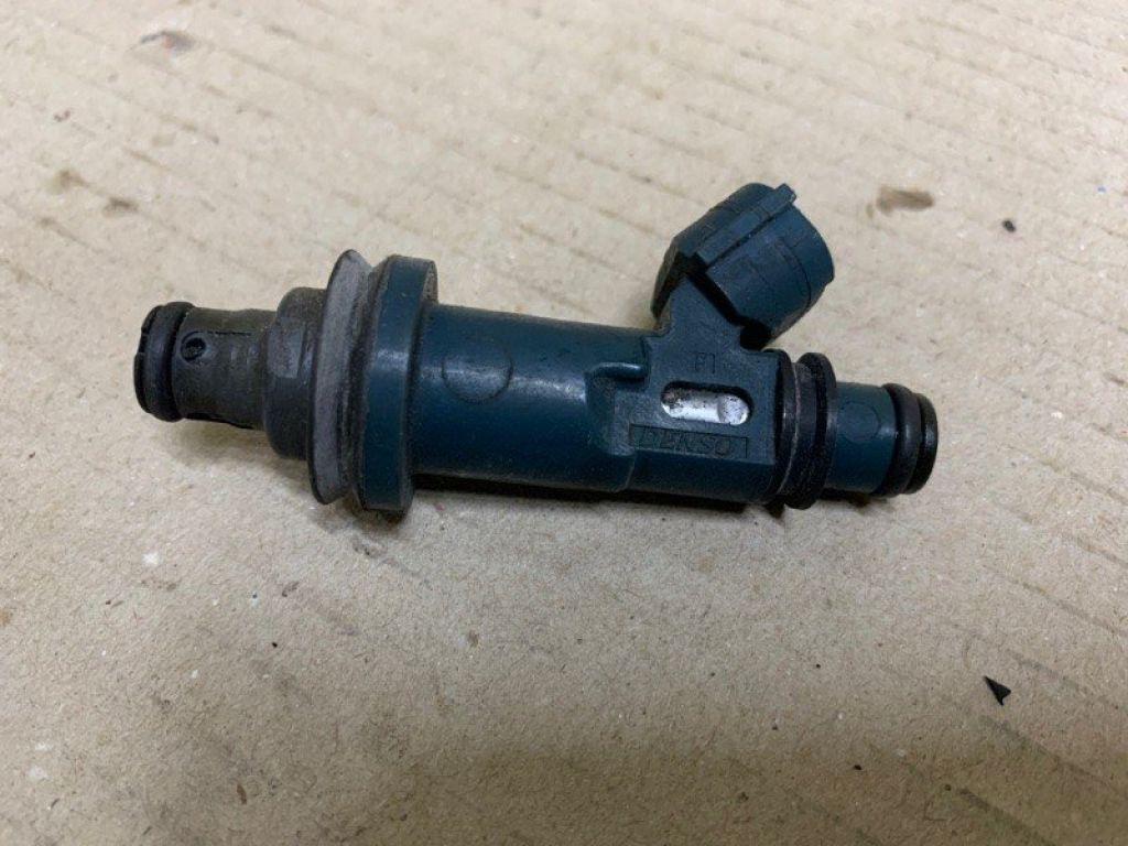 23209-20020 | Форсунка паливна TOYOTA HIGHLANDER 01-07