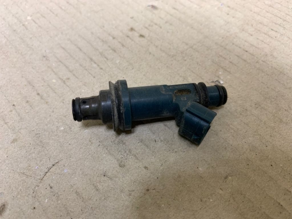 23209-20020 | Форсунка топливная TOYOTA HIGHLANDER 01-07