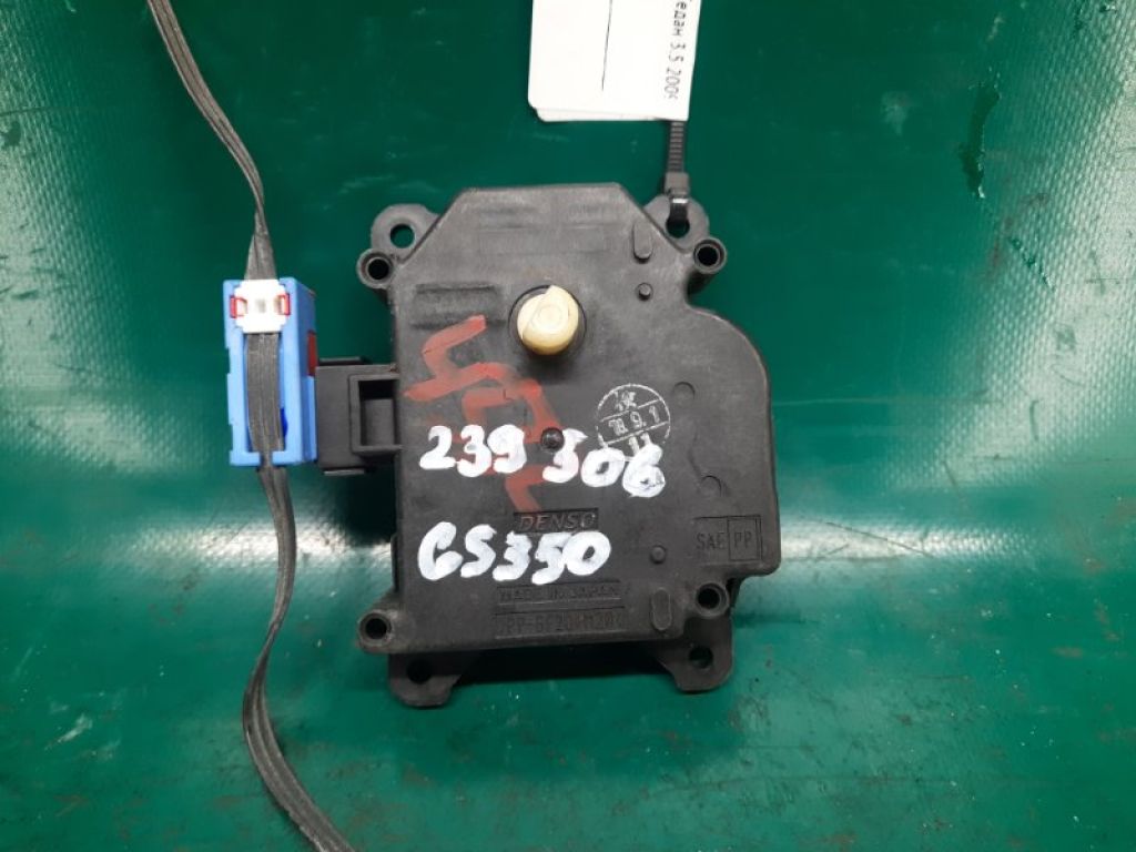 87106-30450 | Моторчик заслонки печки LEXUS GS350 GS300 05-11