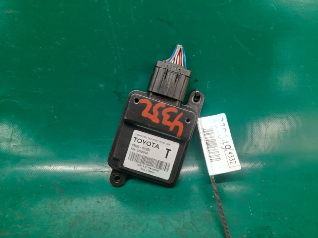 89952-0W051 | Блок електронний LEXUS GS350 GS300 05-11