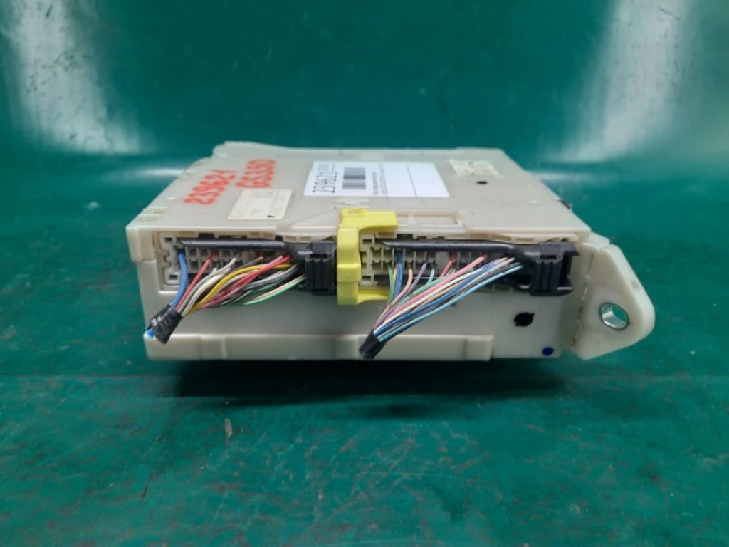 82730-30D22 | Блок предохранителей салон прав. LEXUS GS350 GS300 05-11 - Фото 3