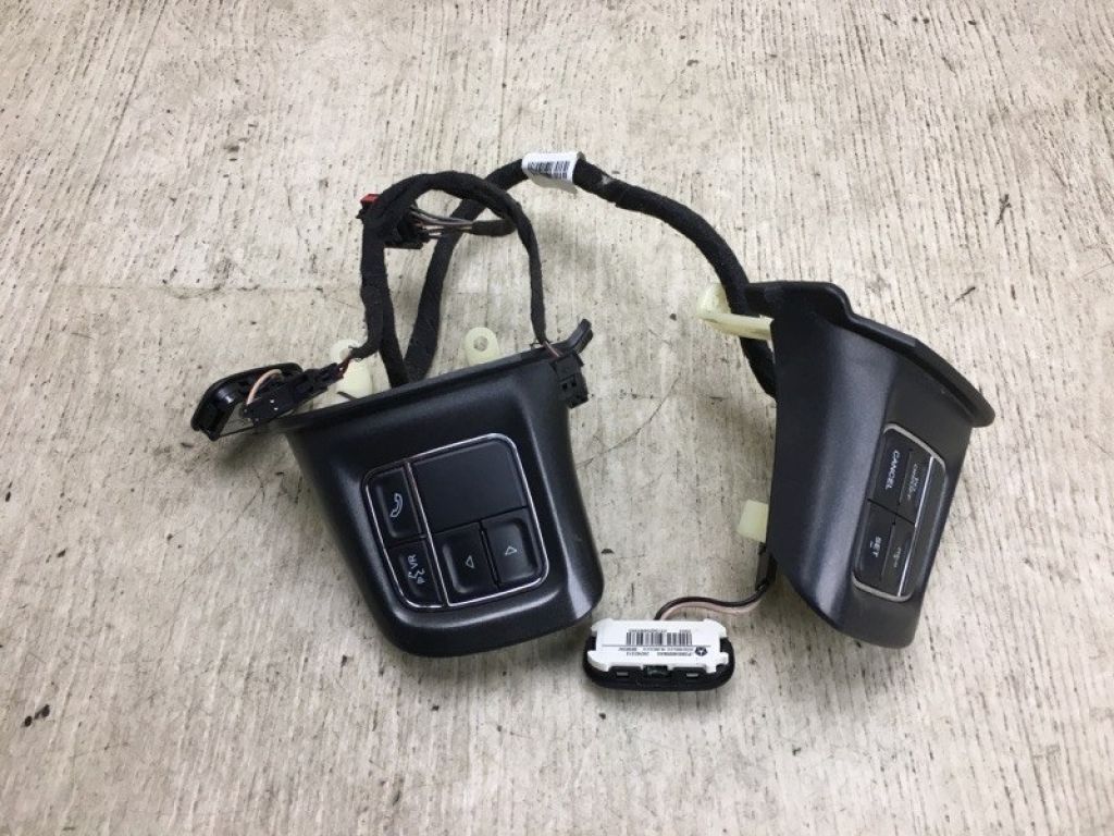 68140288AC | Кнопки на руль DODGE DART 12-16
