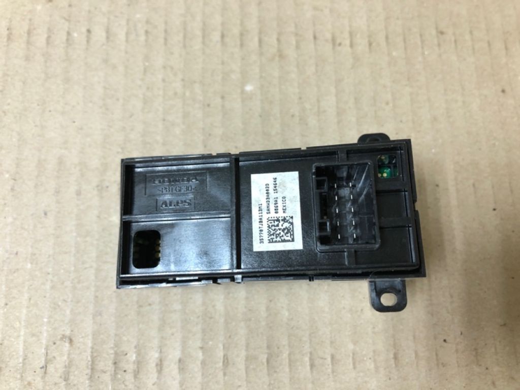 35770-TJB-A11 | Кнопка склопідіймача задн. прав. ACURA RDX 19- - Фото 3