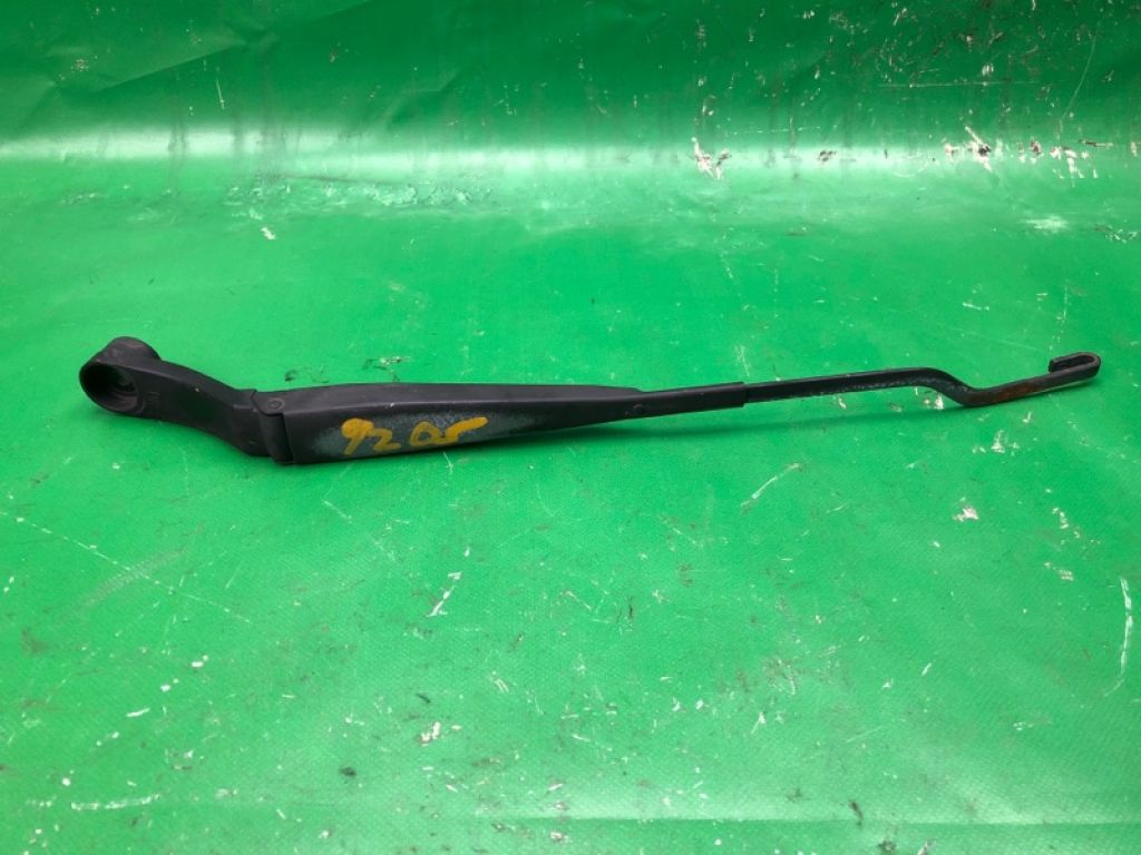 983101M000 | Поводок стеклоочистителя передний лев. KIA FORTE/CERATO TD 08-13