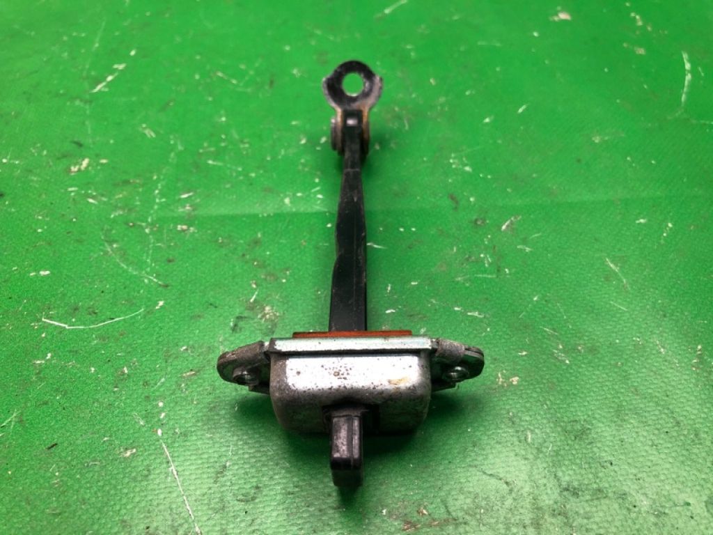 79380-1M000 | Ограничитель двери передн. лев. KIA FORTE/CERATO TD 08-13 - Фото 2