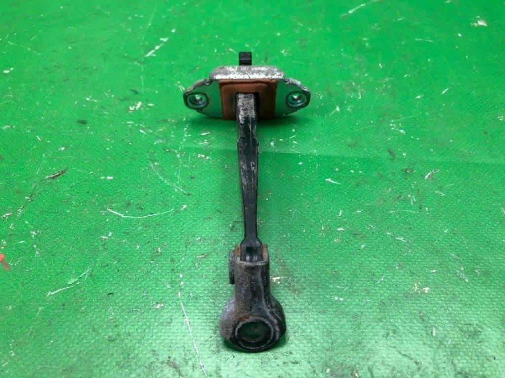 79380-1M000 | Ограничитель двери передн. лев. KIA FORTE/CERATO TD 08-13 - Фото 3