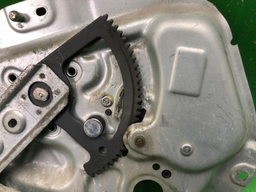 834021M010 | Склопідйомник задн. прав. KIA FORTE/CERATO TD 08-13 - Фото 6