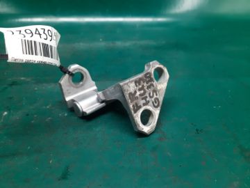 Петля двери нижняя передн. прав. LEXUS GS350 GS300 05-11