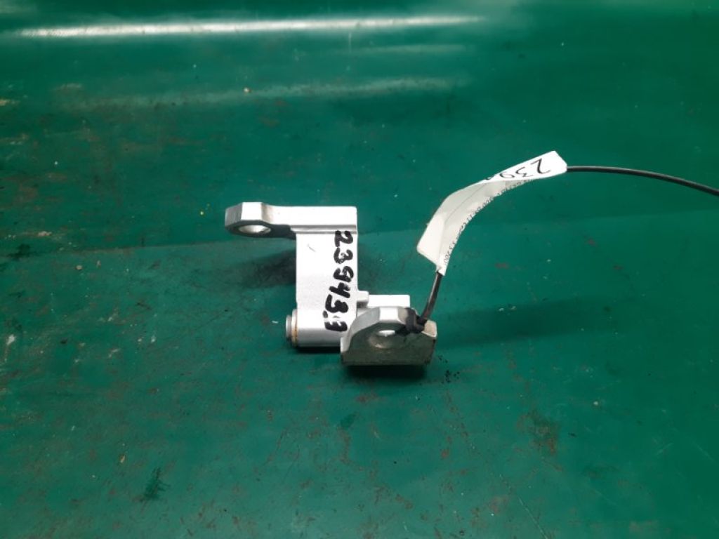 68730-30180 | Петля двери нижняя передн. прав. LEXUS GS350 GS300 05-11 - Фото 4