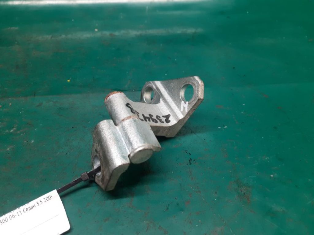 68740-30080 | Петля двери нижняя передн. лев. LEXUS GS350 GS300 05-11 - Фото 3