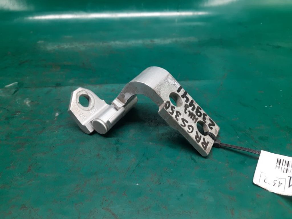 68770-30140 | Петля двері нижня задн. прав. LEXUS GS350 GS300 05-11