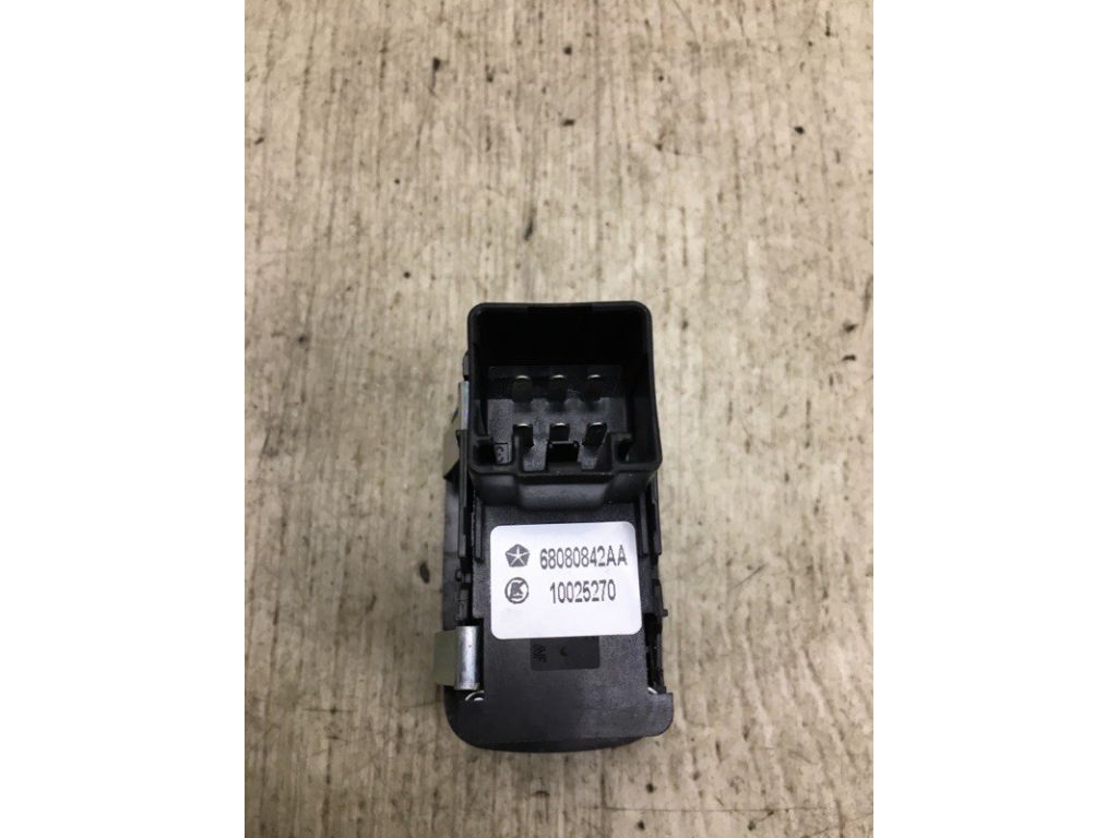 68080842AA | Кнопка склопідіймача задн. прав. DODGE JOURNEY 08-20 - Фото 3