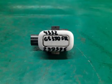 Датчик парктроника передн. LEXUS GS350 GS300 05-11