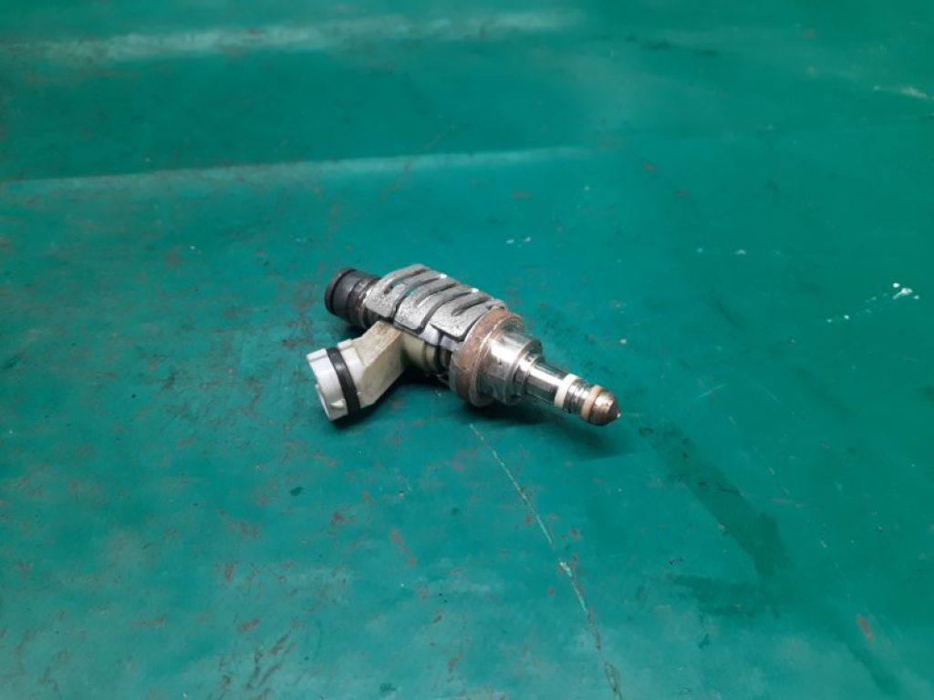 23209-39155-B0 | Форсунка топливная LEXUS GS350 GS300 05-11