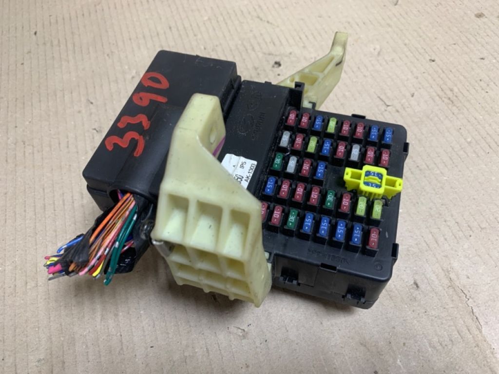 91950-3K050 | Блок запобіжників салон HYUNDAI SONATA NF 04-10