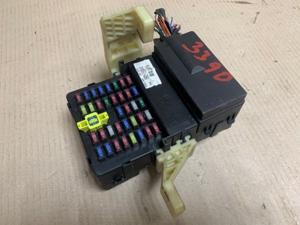 91950-3K050 | Блок запобіжників салон HYUNDAI SONATA NF 04-10 - Фото 2