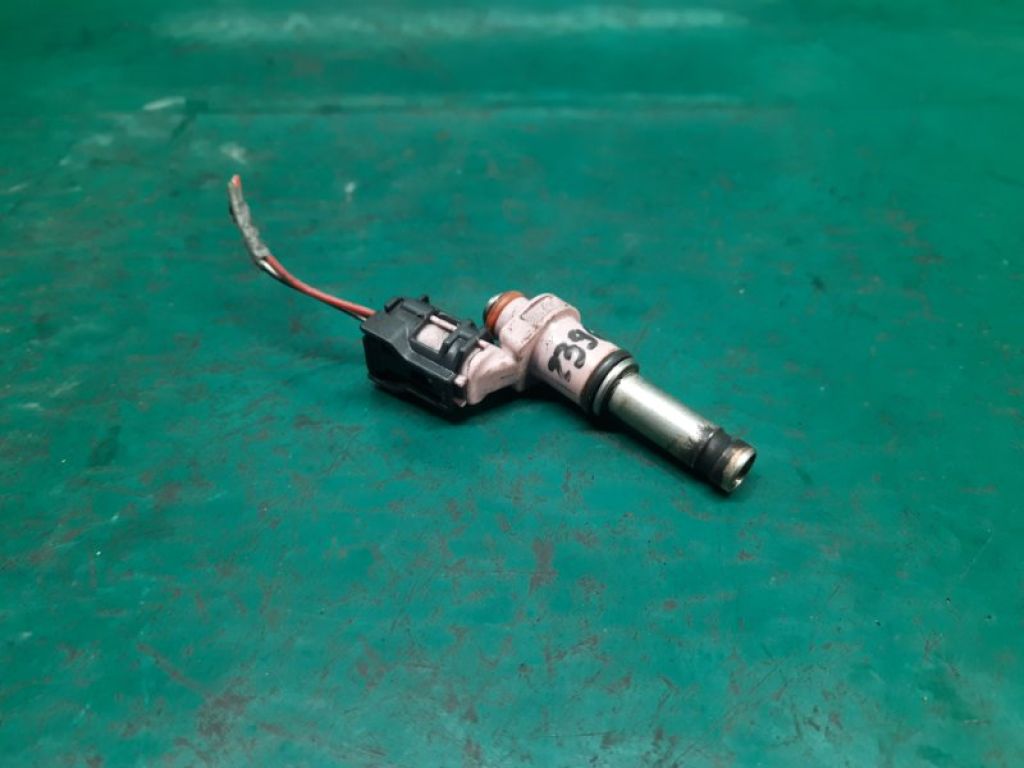23209-31070 | Форсунка топливная LEXUS GS350 GS300 05-11