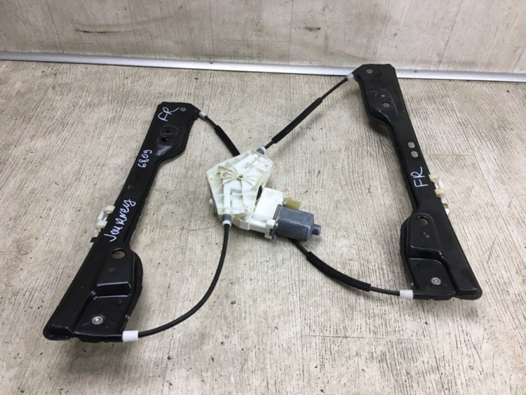 4589152AA | Стеклоподъемник передн. прав. DODGE JOURNEY 08-20