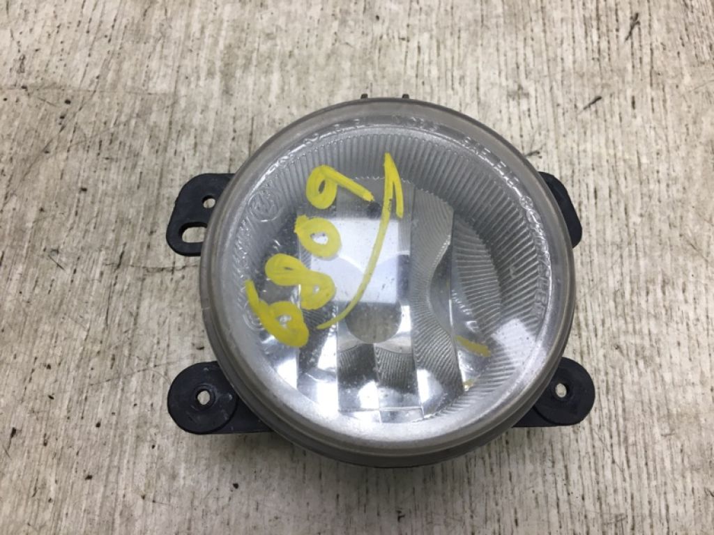5182026AA | Протитуманна фара DODGE JOURNEY 08-20