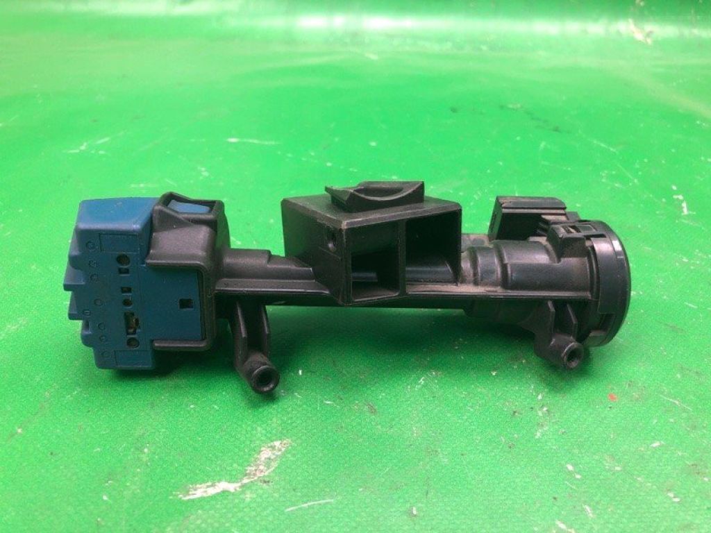 BV6N-3F642 | Замок зажигания FORD FOCUS 10-18