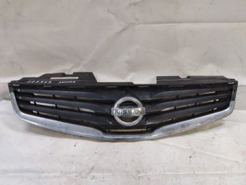 Решітка радіатора NISSAN SENTRA (B16) 06–12