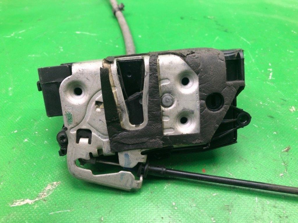 CM5Z-54219A64-F | Замок двери передн. прав. FORD FOCUS 10-18 - Фото 2