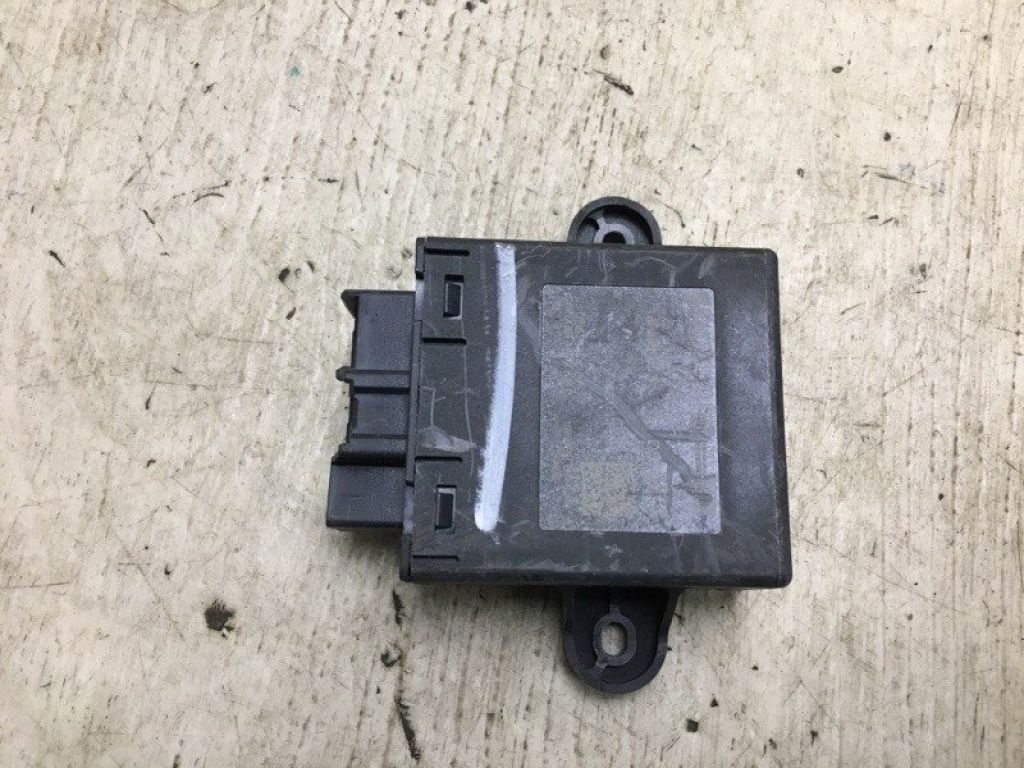 DG9Z-9923394-B | Блок комфорта задн. FORD FUSION 14-