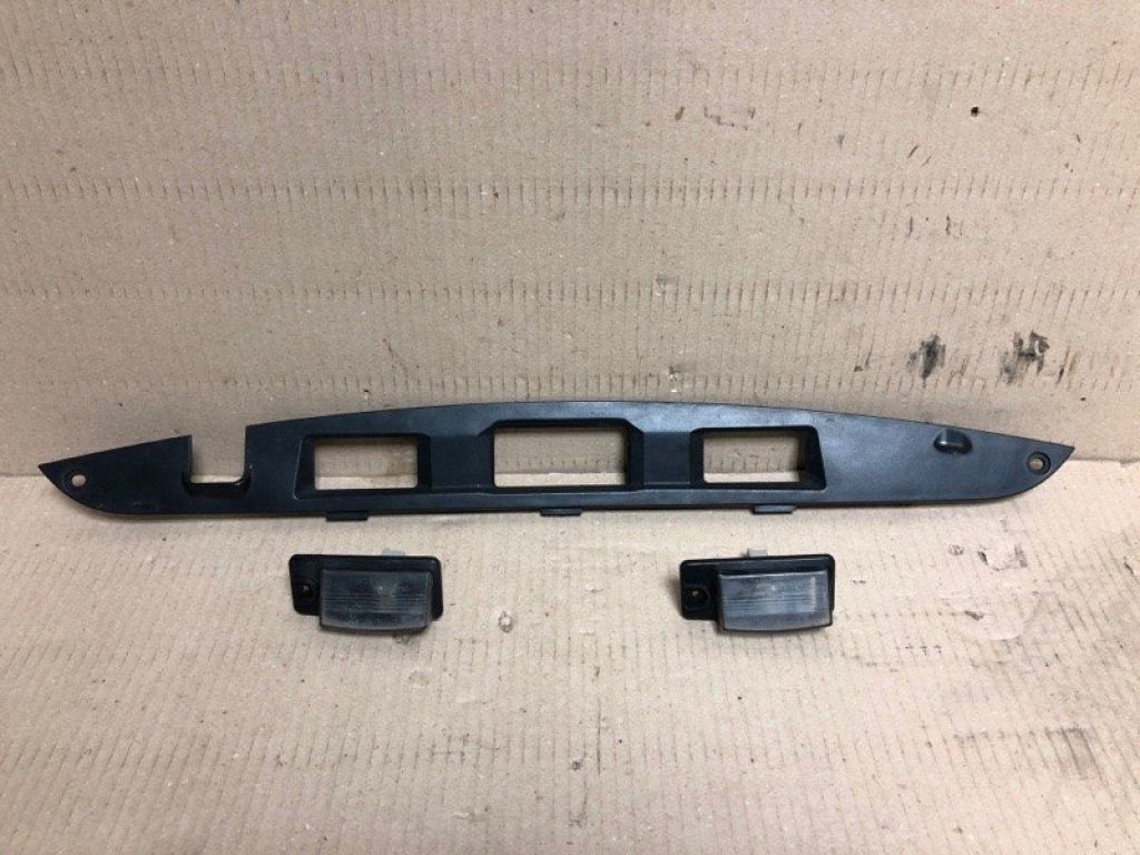 90817-1CA0A | Панель подсветки номера INFINITI FX/QX70 S51 08-17