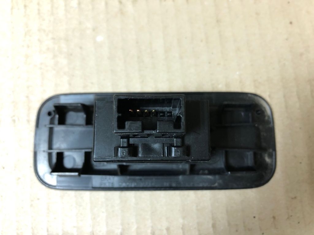 25140-1LA0A | Кнопка закрывания крышки багажника INFINITI FX/QX70 S51 08-17 - Фото 3