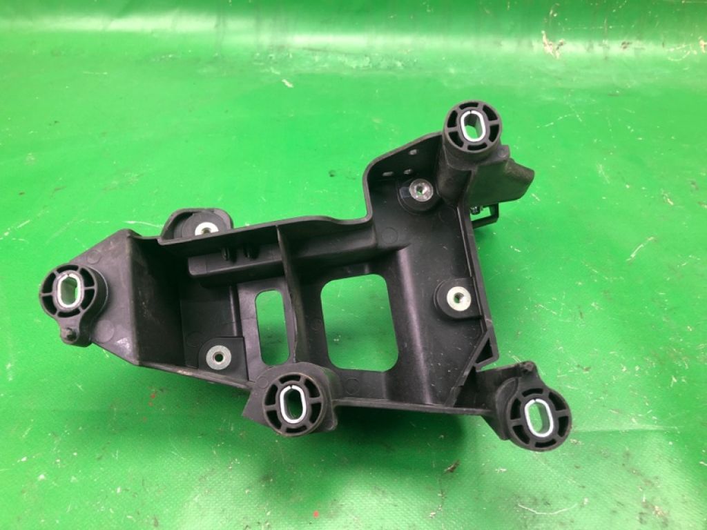 CV6Z-7220-A | Кронштейн FORD FOCUS 10-18 - Фото 4