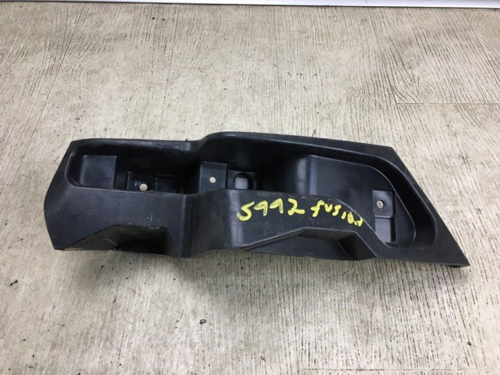 DS7Z-17D942-A | Кронштейн заднего бампера прав. FORD FUSION 14-