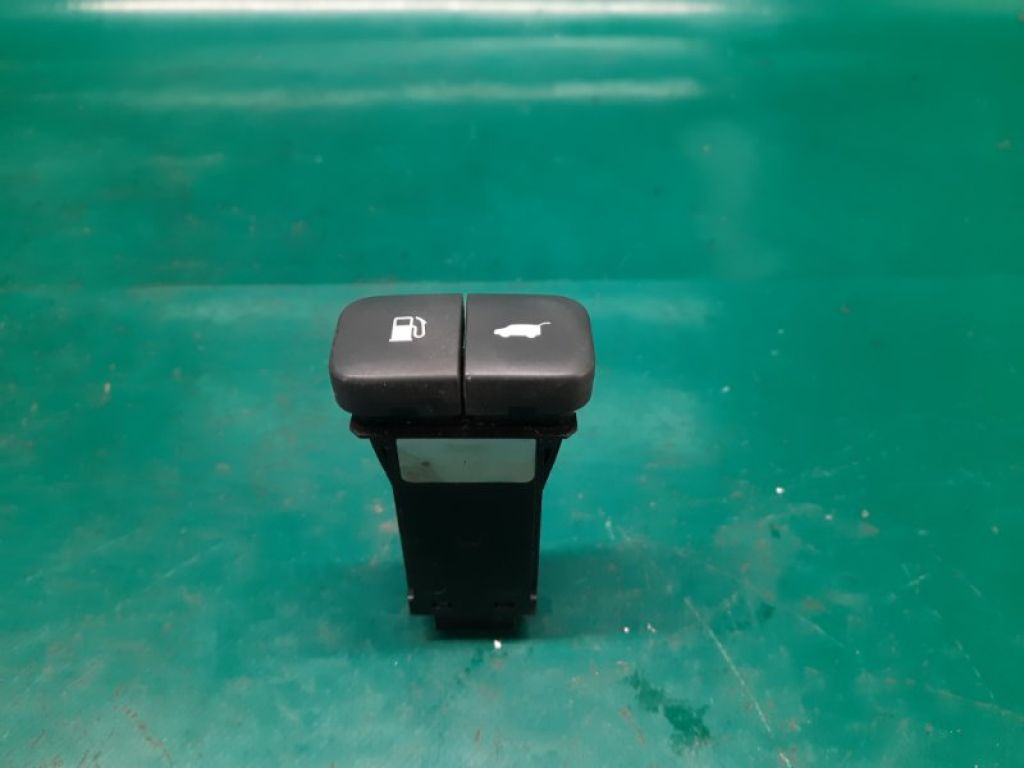 35800-STX-A11ZA | Кнопка відкриття лючка бензобака ACURA MDX (YD2) 06-13 - Фото 3