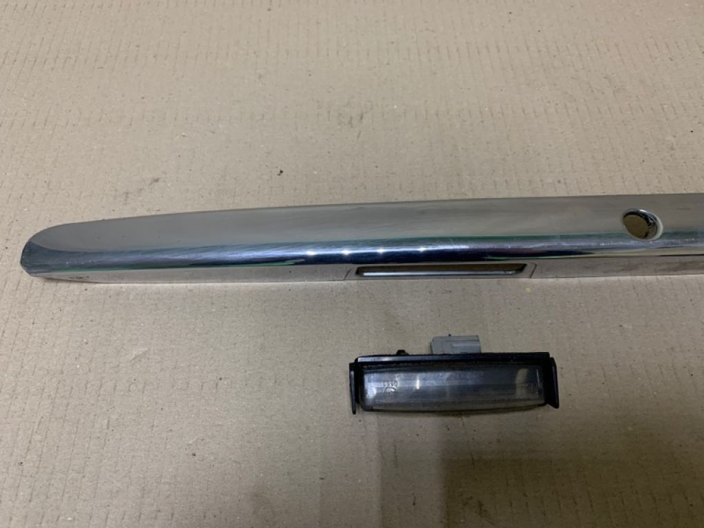 76801-AA010 | Панель подсветки номера TOYOTA CAMRY 30 02-06 - Фото 4