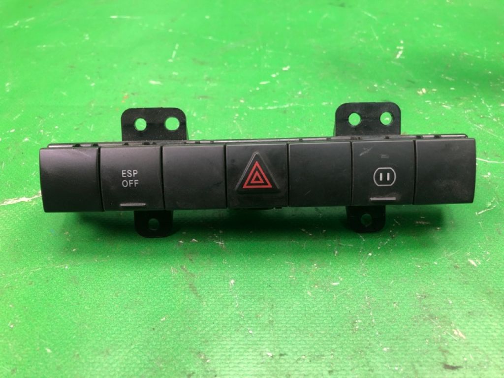 68018744AB | Блок кнопок консолі DODGE JOURNEY 08-20