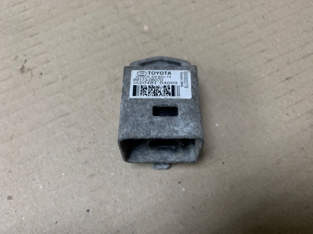 89173-09210 | Датчик удару передн. TOYOTA CAMRY 30 02-06