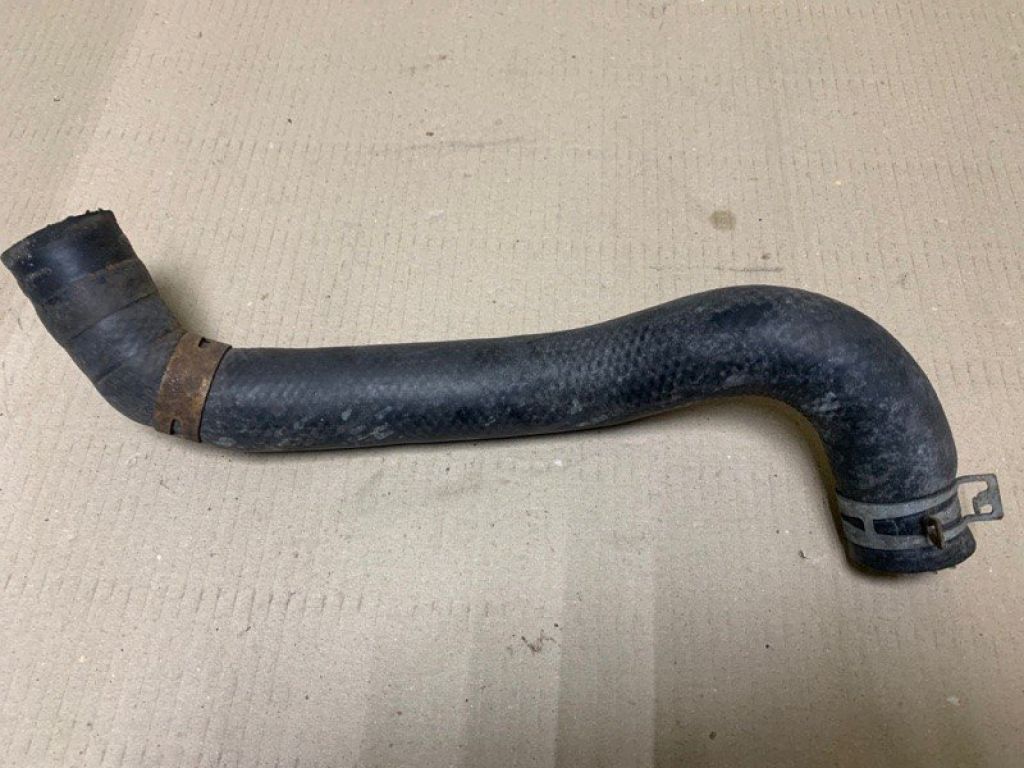 16572-0H020 | Патрубок системы охлаждения TOYOTA CAMRY 30 02-06 - Фото 2