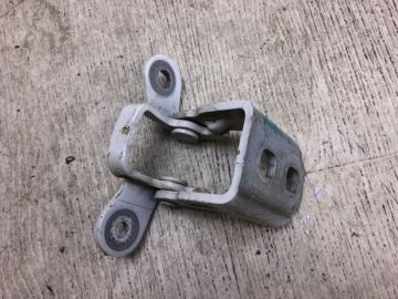 Петля двері верхня задн. прав. DODGE JOURNEY 08-20