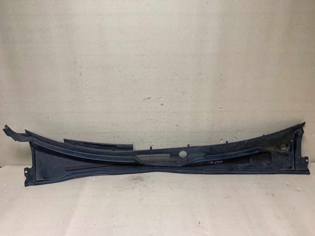 55708-06030 | Пластик под лобовое стекло / Жабо TOYOTA CAMRY 30 02-06