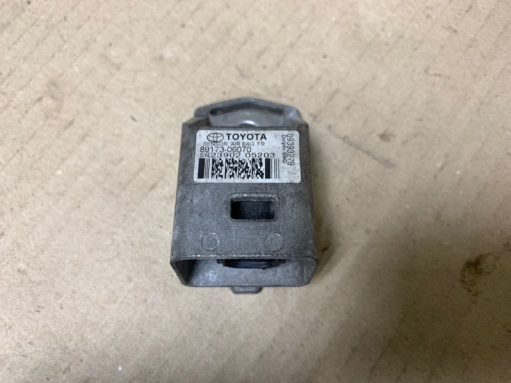 89173-09330 | Датчик удару передн. TOYOTA CAMRY 30 02-06