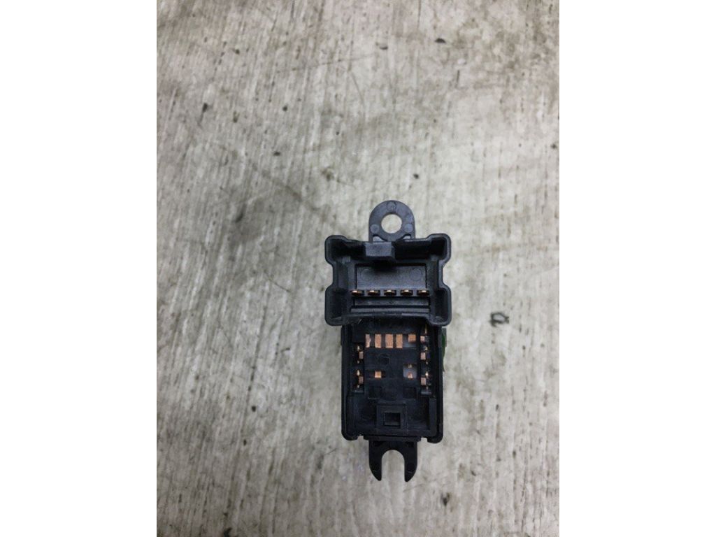 25411-1KL5C | Кнопка склопідіймача задн. лів. NISSAN X-TRAIL/ROGUE T32 13-20 - Фото 3