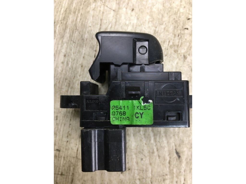25411-1KL5C | Кнопка склопідіймача задн. лів. NISSAN X-TRAIL/ROGUE T32 13-20 - Фото 4