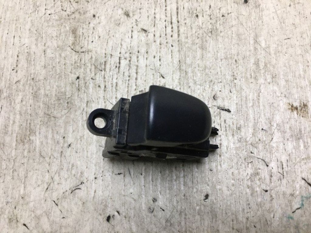 25411-1KL5C | Кнопка склопідіймача задн. прав. NISSAN X-TRAIL/ROGUE T32 13-20